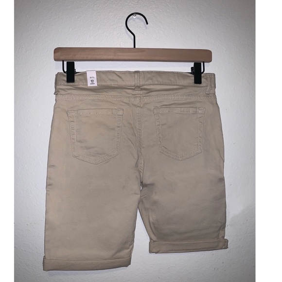 BEIGE SHORTS - Picture 2 of 2